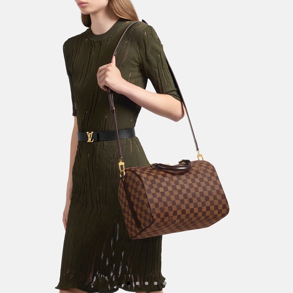 Authentic Louis Vuitton speedy BANDOULIÈRE 30
